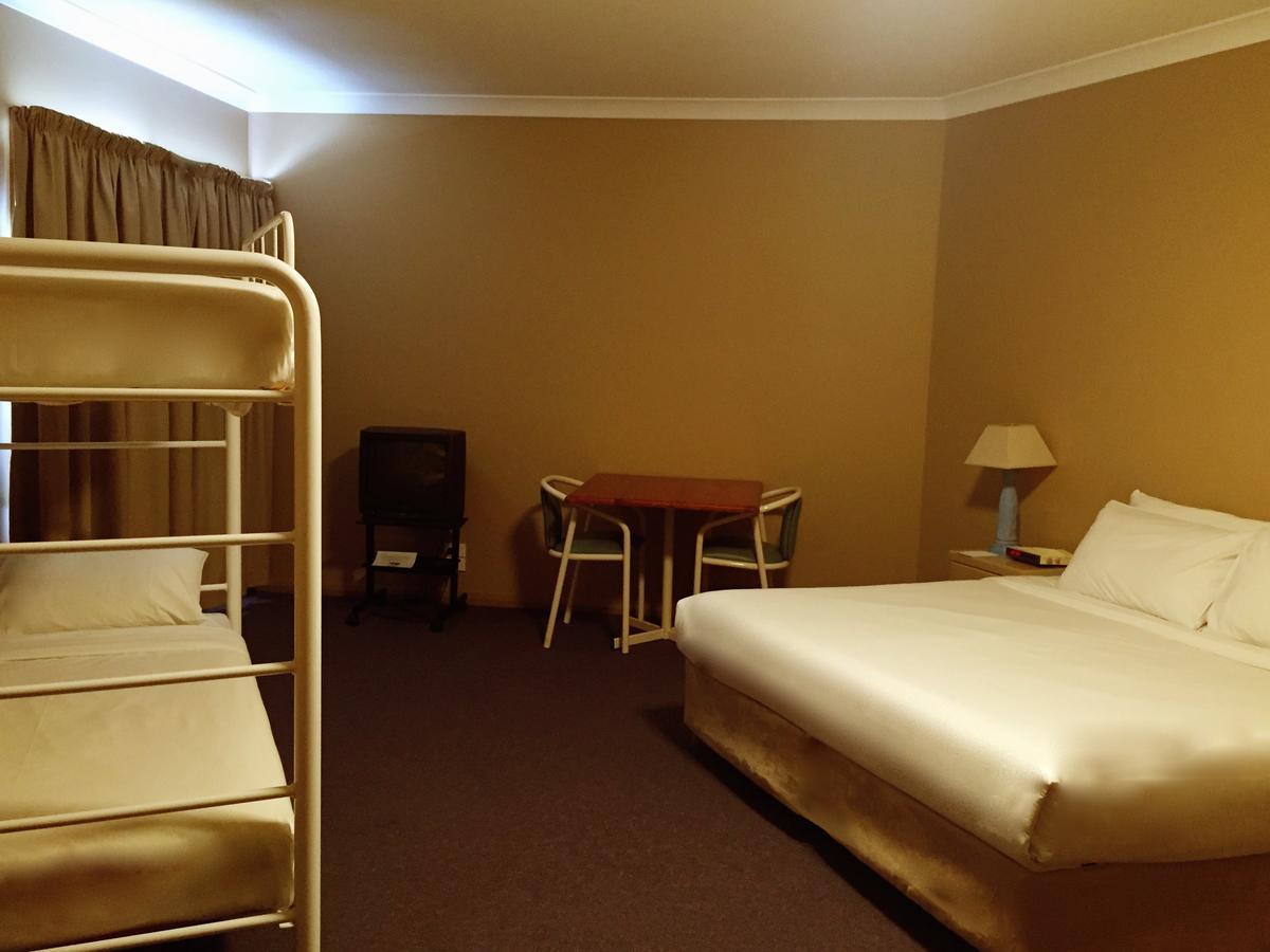 The Man From Snowy River Hotel เพอริชเชอร์วัลเลย์ ภายนอก รูปภาพ